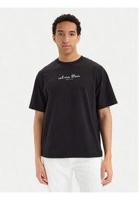 Calvin Klein Jeans T-Shirt SS 16s CK TRVL LV04RG816G Czarny Regular Fit. Kolor: czarny. Materiał: bawełna #5