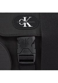 Calvin Klein Jeans Saszetka K50K511808 Czarny. Kolor: czarny. Materiał: materiał
