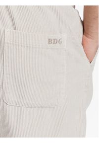 BDG Urban Outfitters Szorty materiałowe 74715673 Écru Straight Leg. Materiał: bawełna #4