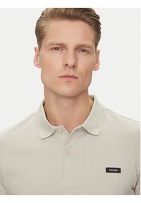 Calvin Klein Polo K10K111196 Szary Slim Fit. Typ kołnierza: polo. Kolor: szary. Materiał: bawełna