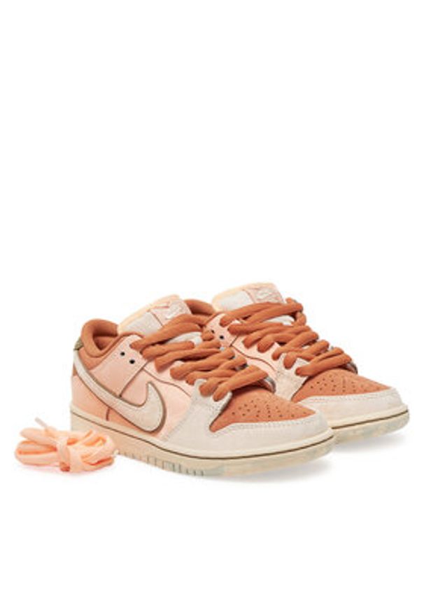 Nike Sneakersy SB Dunk Low Pro Prm FV5926 200 Brązowy. Kolor: brązowy. Materiał: skóra