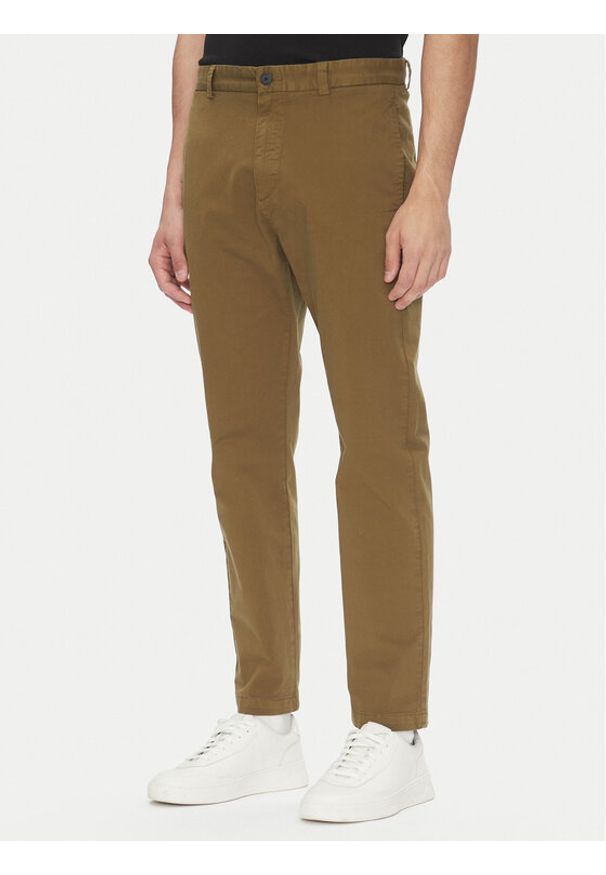 Hugo - HUGO Chinosy 50530886 Zielony Slim Fit. Kolor: zielony. Materiał: bawełna