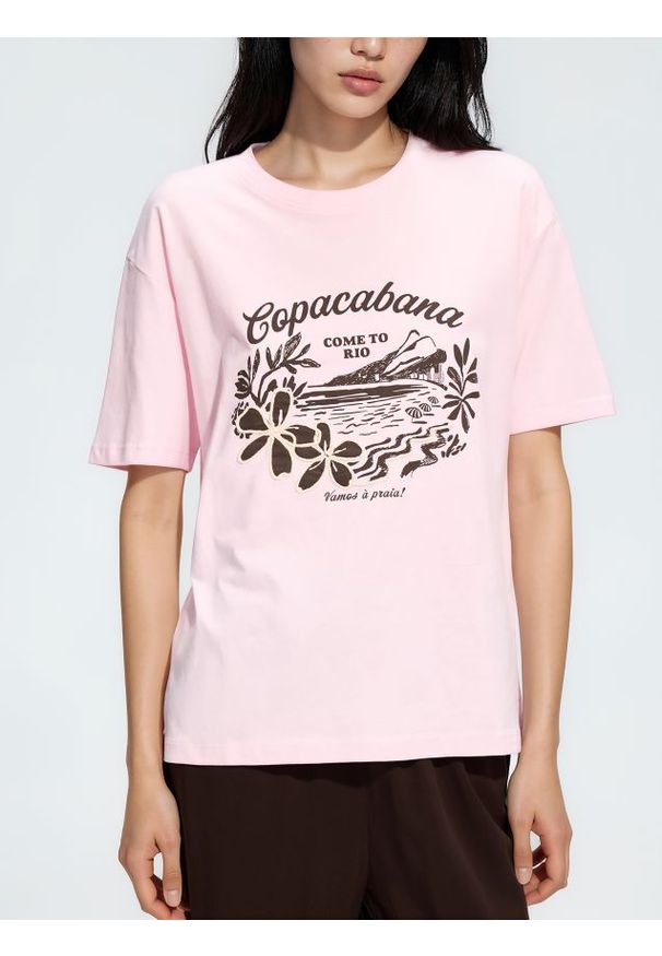 Reserved - T-shirt z nadrukiem - pastelowy róż. Kolor: różowy. Materiał: bawełna. Wzór: nadruk