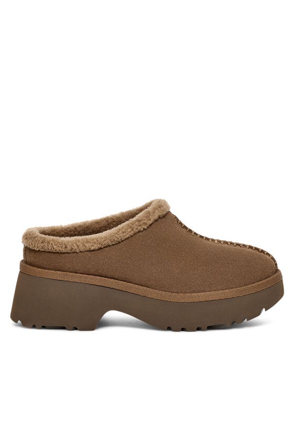 Ugg Klapki W New Heights Cozy Clog 1162510 Brązowy. Kolor: brązowy. Materiał: skóra