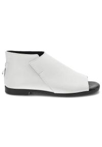 Białe Sandały Lemar Modne Skórzane Buty. Kolor: biały. Materiał: skóra