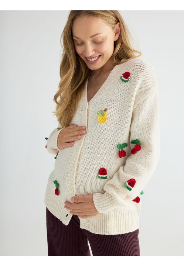 Reserved - Kardigan z ozdobną aplikacją - wielobarwny. Materiał: dzianina, wełna, bawełna. Wzór: aplikacja