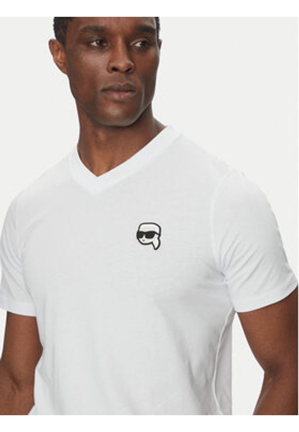 Karl Lagerfeld - KARL LAGERFELD T-Shirt 755021 552224 Biały Regular Fit. Typ kołnierza: dekolt w karo. Kolor: biały. Materiał: bawełna