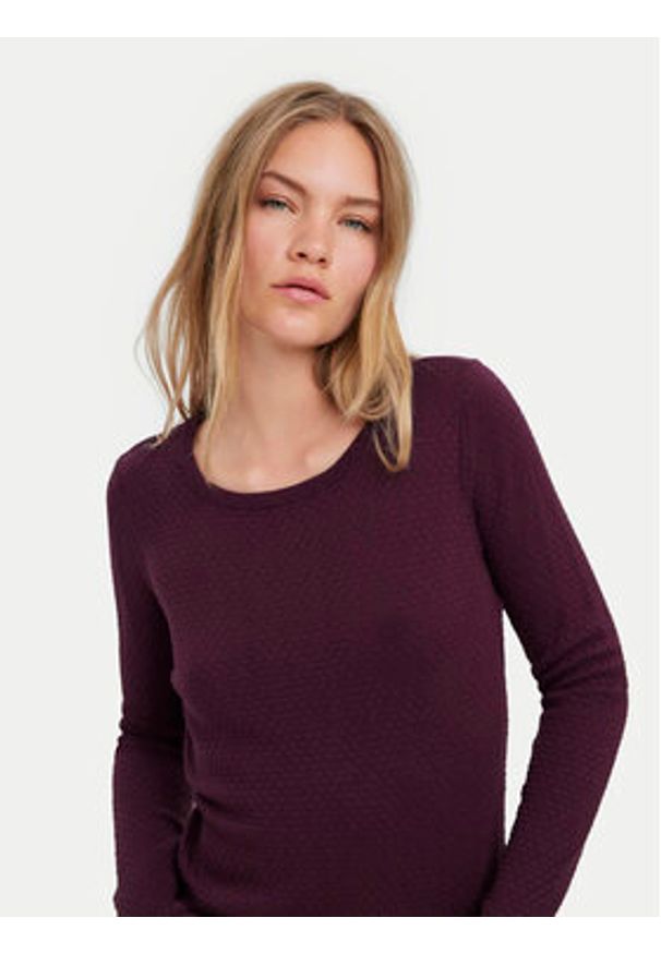 Vero Moda Sweter Care 10136644 Fioletowy Regular Fit. Kolor: fioletowy. Materiał: bawełna