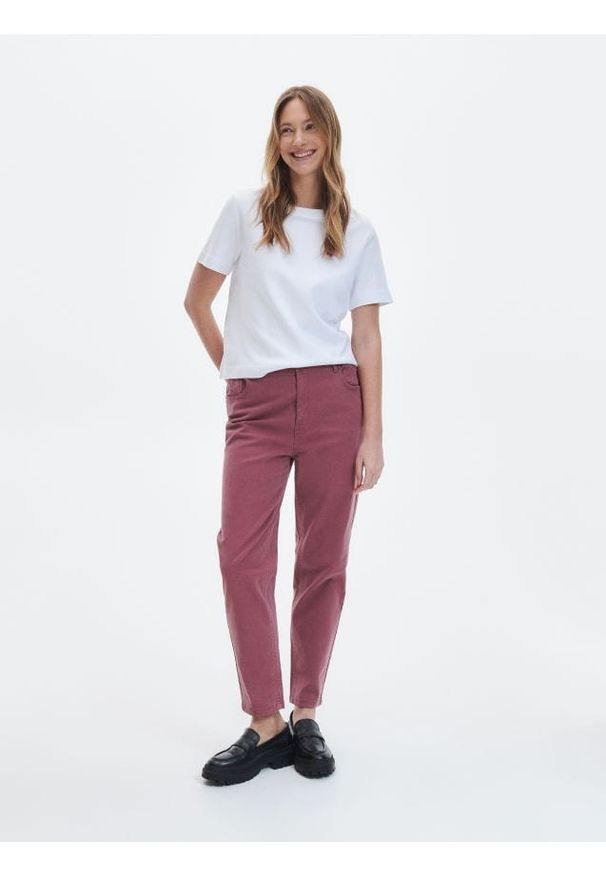 Reserved - Spodnie baggy - jasnofioletowy. Kolor: fioletowy. Materiał: bawełna, włókno