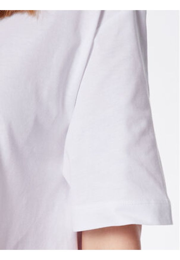 Love Moschino - LOVE MOSCHINO T-Shirt W4H8301M 3876 Biały Relaxed Fit. Kolor: biały. Materiał: bawełna