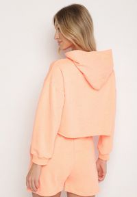 Born2be - Pomarańczowy Komplet Dresowy z Bawełną Bluza z Kapturem Krótszego Kroju i Szorty Ralophea. Kolor: pomarańczowy. Materiał: dresówka, bawełna. Sport: turystyka piesza #5