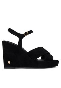 TOMMY HILFIGER - Tommy Hilfiger Sandały Suede Wrapped High Wedge FW0FW09218 Czarny. Kolor: czarny. Materiał: zamsz, skóra #1