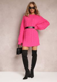 Renee - Fuksjowy Długi Sweter Ozdobiony Drobnym Splotem Killoe. Kolor: różowy. Materiał: jeans. Długość: długie. Wzór: aplikacja, ze splotem