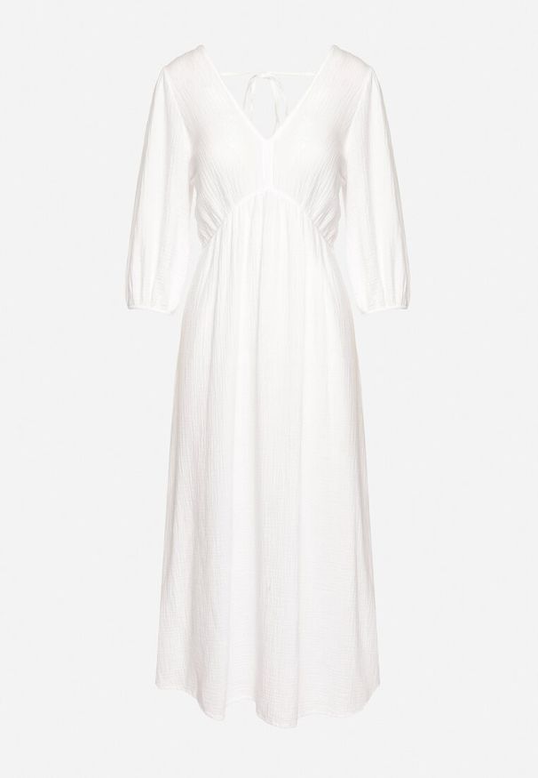 Born2be - Biała Rozkloszowana Bawełniana Sukienka Boho z Wiązaniem i Gumką w Talii Lawla. Okazja: na co dzień. Typ kołnierza: dekolt w kształcie V. Kolor: biały. Materiał: bawełna. Typ sukienki: rozkloszowane. Styl: boho