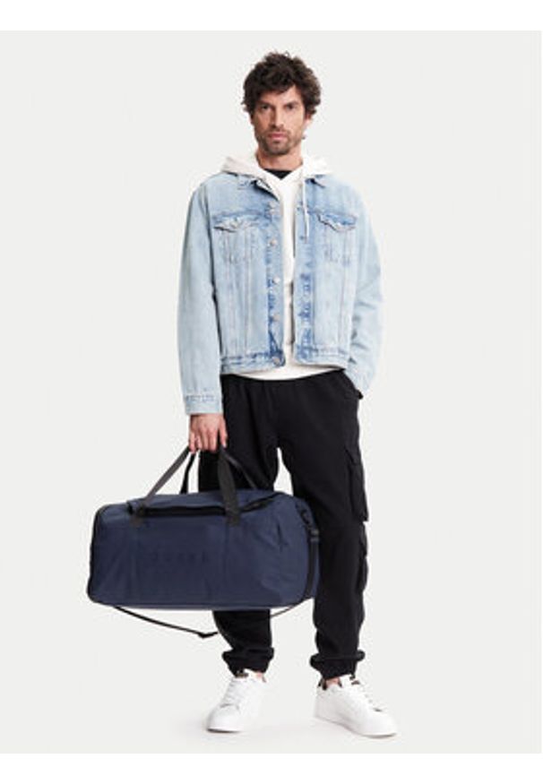 Guess Torba TMSOWR P5239 Granatowy. Kolor: niebieski. Materiał: skóra