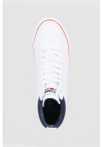 Tommy Jeans Buty skórzane męskie kolor biały. Nosek buta: okrągły. Zapięcie: sznurówki. Kolor: biały. Materiał: skóra. Obcas: na obcasie. Wysokość obcasa: niski