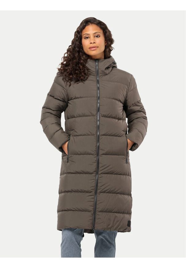 Jack Wolfskin Płaszcz zimowy Frozen Palace Coat 1204133 Brązowy Regular Fit. Kolor: brązowy. Materiał: syntetyk. Sezon: zima