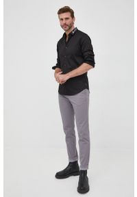 Armani Exchange spodnie męskie kolor fioletowy w fasonie chinos. Kolor: fioletowy. Materiał: materiał