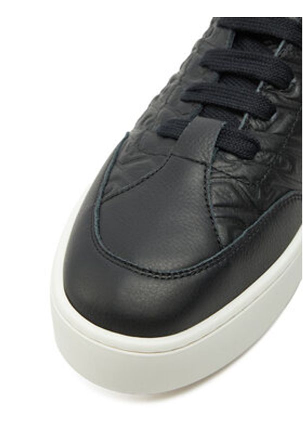 Emporio Armani Sneakersy X3X207 XR234 00002 Czarny. Kolor: czarny. Materiał: skóra