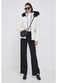 Calvin Klein Jeans longsleeve damski kolor biały z golfem. Typ kołnierza: golf. Kolor: biały. Materiał: dzianina, prążkowany. Długość rękawa: długi rękaw. Wzór: gładki #4