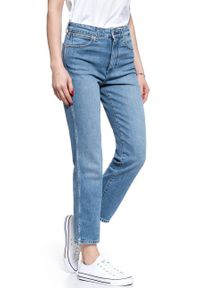 Wrangler - WRANGLER THE RETRO FIT DAMSKIE SPODNIE JEANSOWE MID BLUE W22AJX31A 112127791. Styl: retro