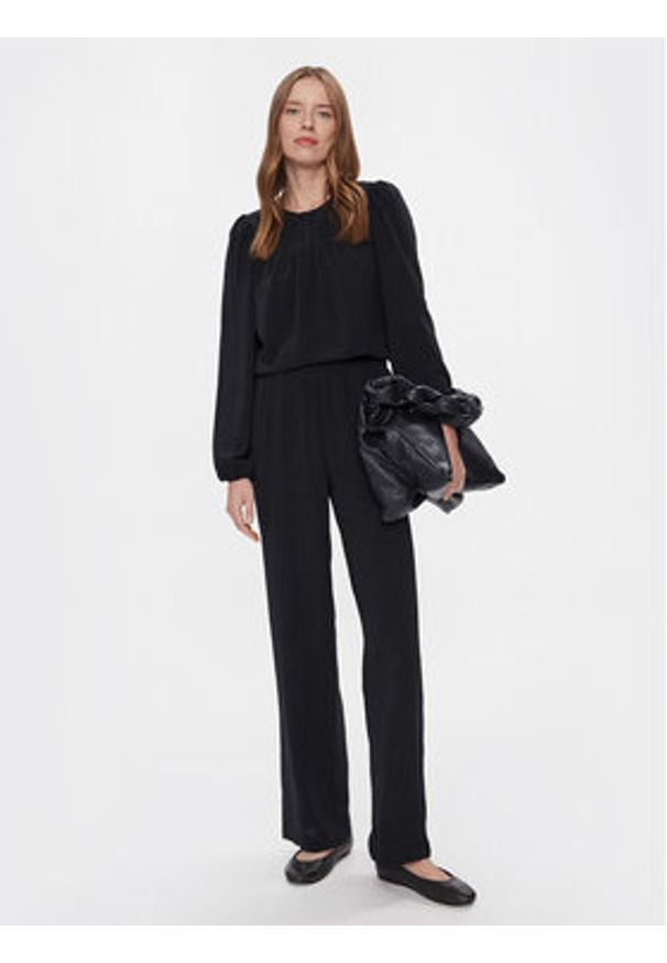 Vero Moda Bluzka 10302546 Czarny Regular Fit. Kolor: czarny. Materiał: syntetyk