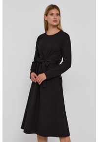 BOSS - Boss - Sukienka. Kolor: czarny. Materiał: dzianina. Długość rękawa: długi rękaw. Typ sukienki: rozkloszowane. Długość: midi #1