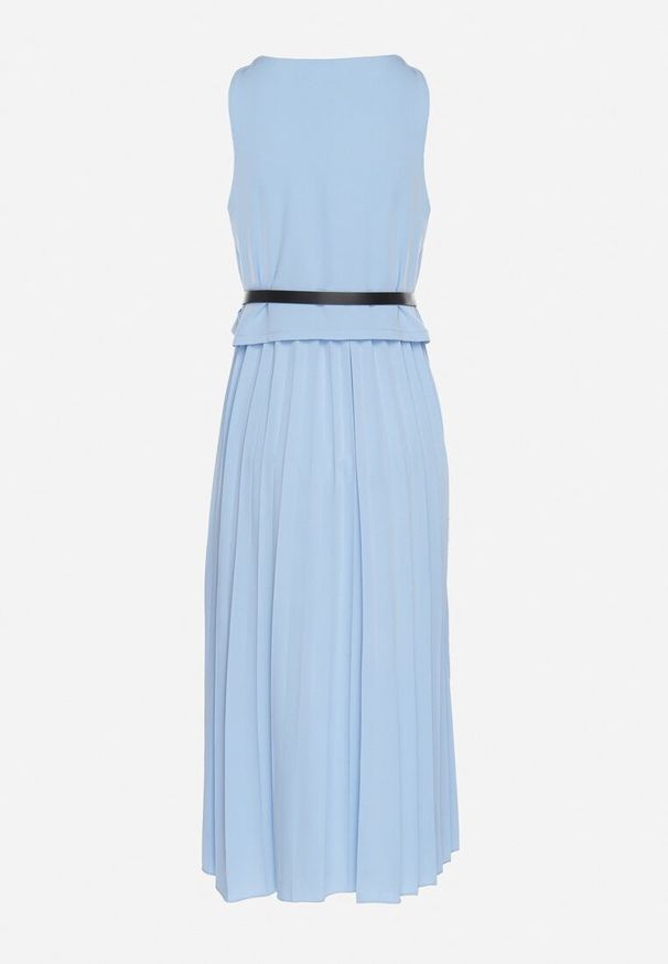 Born2be - Niebieska Sukienka Bez Rękawów z Plisami i Paskiem z Klamrą Iffale. Okazja: na co dzień, na spacer. Kolor: niebieski. Długość rękawa: bez rękawów. Styl: casual, klasyczny