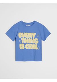 Sinsay - Bawełniana koszulka z napisem - niebieski. Kolor: niebieski. Materiał: bawełna. Wzór: napisy
