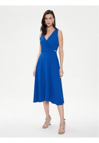 Rinascimento Sukienka koktajlowa CFC0118517003 Niebieski Regular Fit. Kolor: niebieski. Materiał: syntetyk. Styl: wizytowy