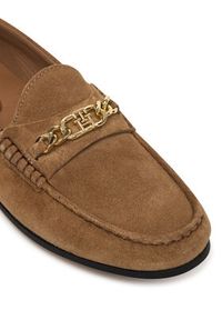 TOMMY HILFIGER - Tommy Hilfiger Mokasyny Th Chain Suede Loafer FW0FW09327 Brązowy. Kolor: brązowy. Materiał: skóra, zamsz #3