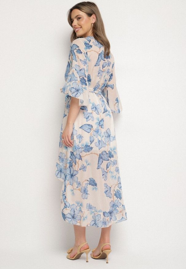 Born2be - Niebieska Bawełniana Sukienka Kopertowa o Asymetrycznym Kroju z Wiązanym Paskiem Niteira. Okazja: na co dzień, na randkę. Typ kołnierza: dekolt w kształcie V. Kolor: niebieski. Materiał: bawełna. Typ sukienki: asymetryczne, kopertowe. Styl: casual