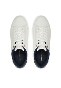 TOMMY HILFIGER - Tommy Hilfiger Sneakersy Chic Court Sneaker FW0FW08123 Écru. Materiał: skóra #3