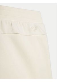 4f - 4F Spodnie dresowe 4FWSS24TTROM648 Beżowy Regular Fit. Kolor: beżowy. Materiał: bawełna #5