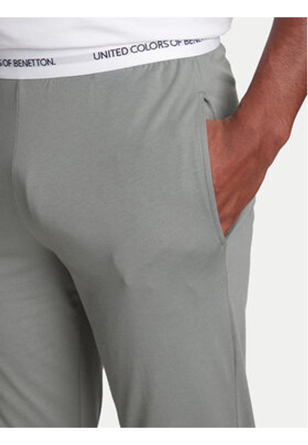 United Colors of Benetton - United Colors Of Benetton Spodnie piżamowe 30964F00V Szary Regular Fit. Kolor: szary. Materiał: bawełna