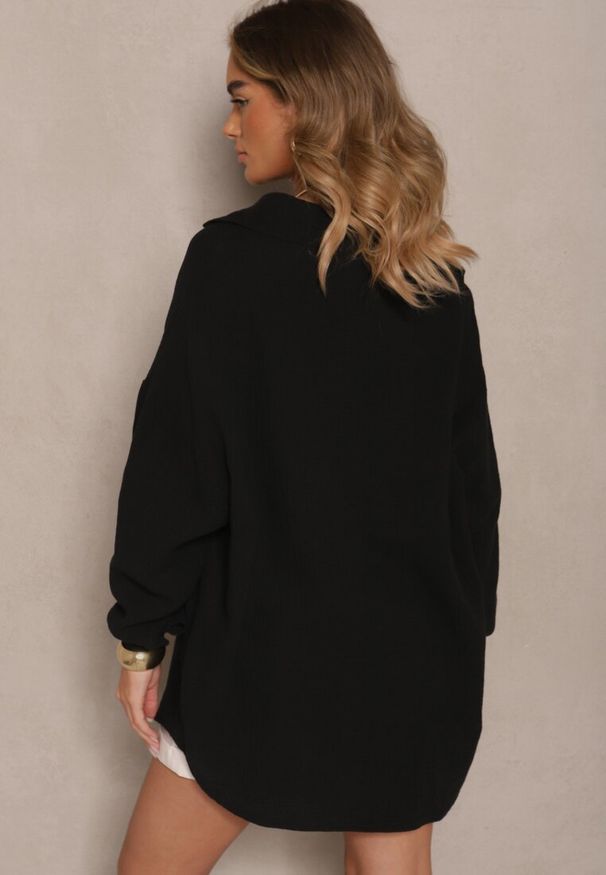 Renee - Czarna Muślinowa Koszula z Bawełny Ateloria. Okazja: na co dzień. Kolor: czarny. Materiał: bawełna. Styl: casual
