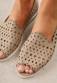 Born2be - Beżowe Balerinki Ażurowe ze Skóry Naturalnej z Odkrytym Noskiem Amalimeni. Okazja: na co dzień, do pracy. Kolor: beżowy. Materiał: skóra. Szerokość cholewki: normalna. Wzór: ażurowy. Styl: casual, klasyczny, elegancki #9