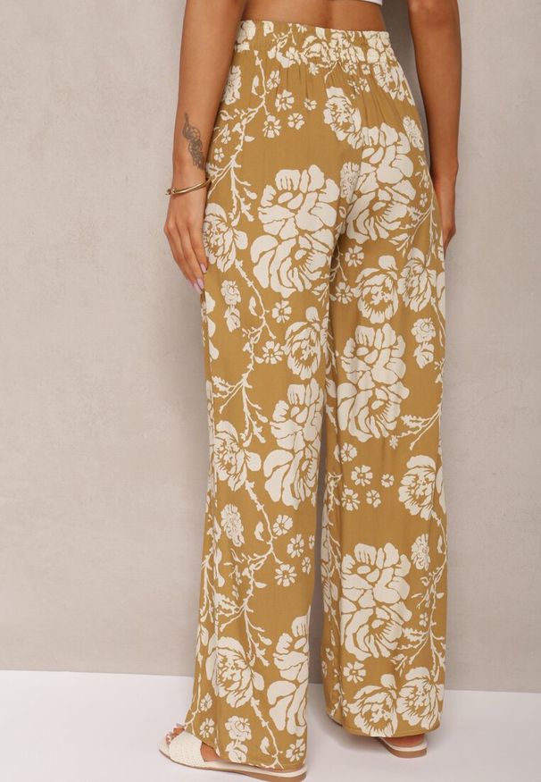 Renee - Beżowe Spodnie Typu Palazzo z Wiskozy High Waist z Gumką w Talii Jenena. Stan: podwyższony. Kolor: beżowy. Materiał: wiskoza. Sezon: lato