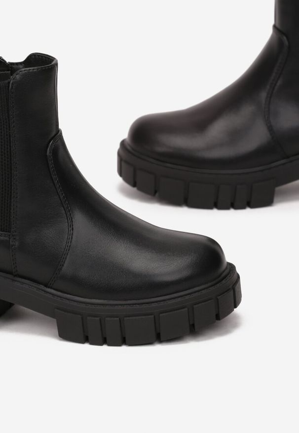 Born2be - Czarne Botki Workery Ita. Okazja: na co dzień, na uczelnię. Kolor: czarny. Materiał: jeans. Styl: casual