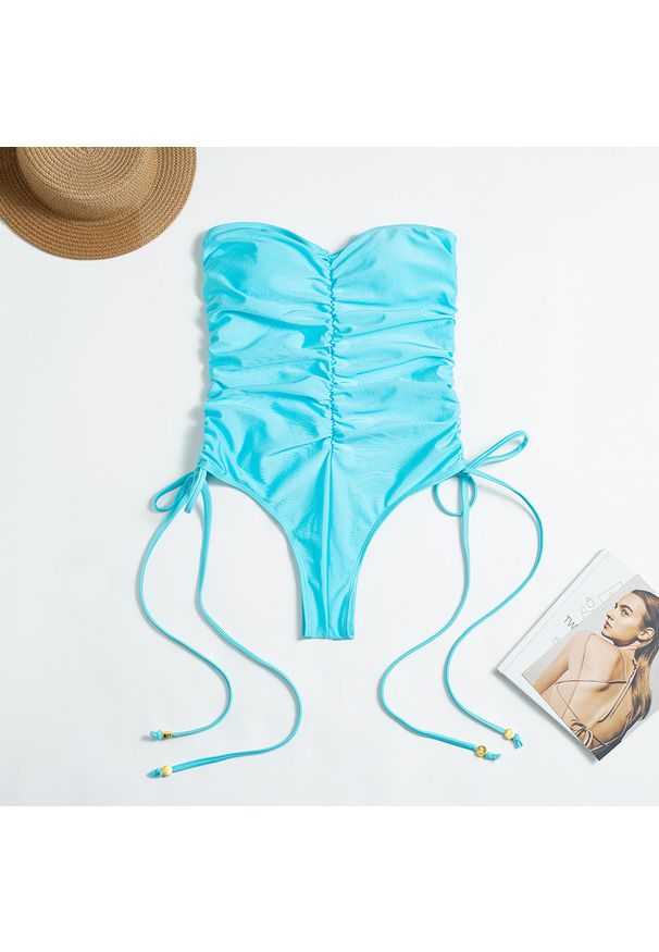 Intica - Jednoczęściowy strój kąpielowy bodycon z regulowanymi ramiączkami Raimonda. Kolor: niebieski. Materiał: tkanina