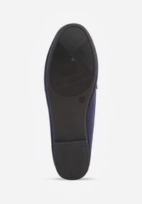 Renee - Granatowe Mokasyny Ozdobione Metalowymi Aplikacjami Eunilla. Okazja: na co dzień. Kolor: niebieski. Materiał: jeans. Wzór: aplikacja. Styl: elegancki, klasyczny, casual #3