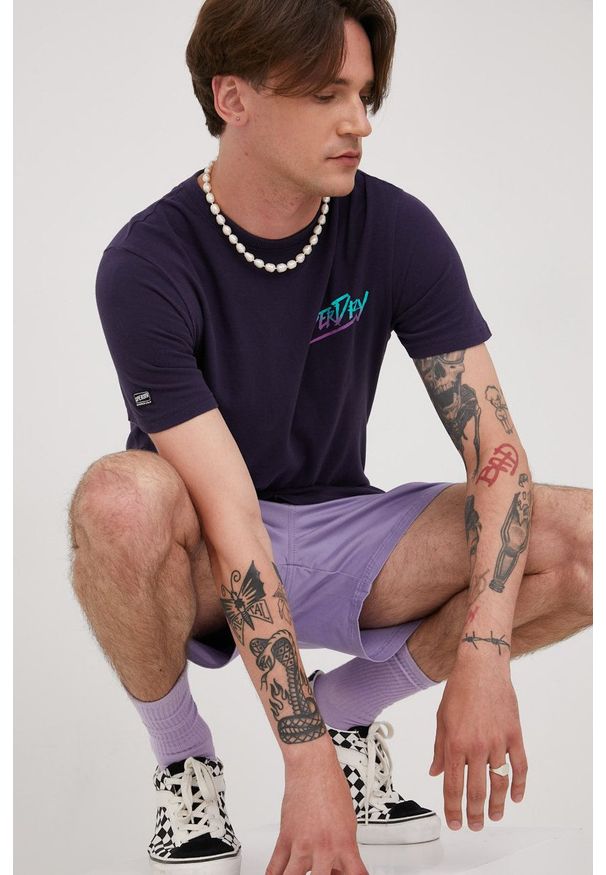 Superdry t-shirt bawełniany kolor fioletowy z nadrukiem. Kolor: fioletowy. Materiał: bawełna. Wzór: nadruk