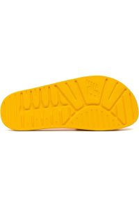 Klapki New Balance U SUF20SC1 żółte. Kolor: żółty. Wzór: gładki. Sezon: lato #3
