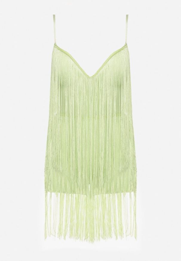 Born2be - Zielony Krótki Kombinezon z Długimi Frędzlami i Regulowanymi Ramiączkami Odenthe. Kolor: zielony. Długość rękawa: na ramiączkach. Długość: krótkie. Wzór: aplikacja