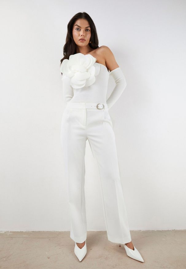 Born2be - Białe Czółenka Sandały Vices na Szpilce z Noskiem w Szpic Tillasia. Okazja: na co dzień, na wesele, na ślub cywilny. Kolor: biały. Materiał: jeans. Obcas: na szpilce. Styl: elegancki, klasyczny, casual