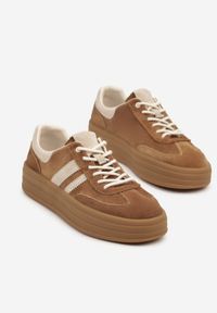 Born2be - Brązowe Zamszowe Sneakersy na Grubej Podeszwie z Paskami i Skórzaną Wkładką Felenne. Okazja: na co dzień. Zapięcie: pasek. Kolor: brązowy. Materiał: zamsz, skóra. Wzór: paski #3