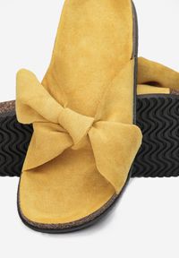 Renee - Żółte Klapki Aglalacia. Nosek buta: otwarty. Kolor: żółty. Materiał: materiał. Wzór: kwiaty, aplikacja. Sezon: lato #4
