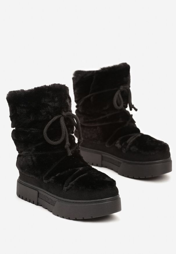 Born2be - Czarne Futerkowe Śniegowce na Platformie z Imitacją Sznurówek Lialuna. Okazja: na co dzień. Kolor: czarny. Materiał: jeans, futro, puch, wełna. Wzór: aplikacja. Sezon: zima. Obcas: na platformie. Styl: klasyczny, elegancki, casual