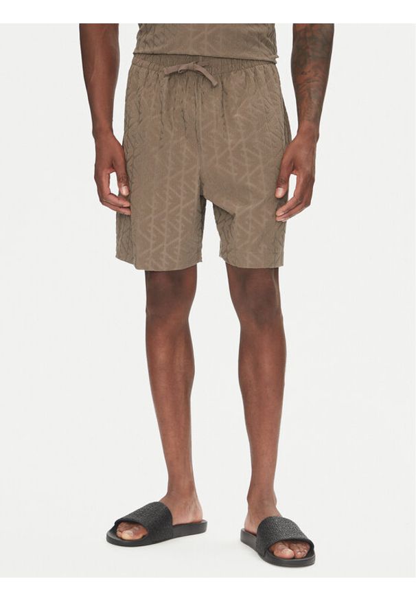 Emporio Armani Szorty sportowe EM000695 AF12362 U6189 Brązowy Regular Fit. Kolor: brązowy. Materiał: syntetyk. Styl: sportowy