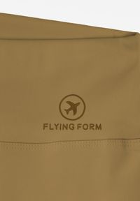 Renee - Zielone Szorty Bikery High Waist z Wyszczuplającym Pasem Briarrose. Okazja: na co dzień. Stan: podwyższony. Kolor: zielony. Materiał: len. Styl: sportowy, casual #2